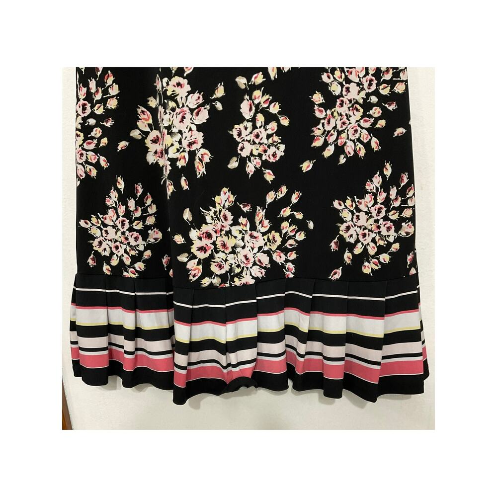 WHBM Floral V-Neck Dress Sleeveless Pleated Ruffle Hem Size Small - Picture 3 of 6